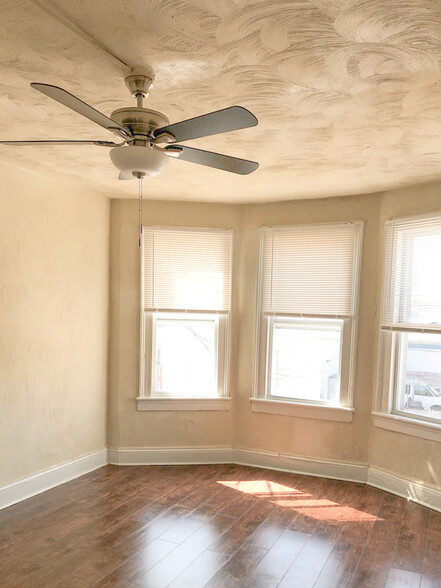 516 Dinwiddie St, Norfolk, VA en venta - Foto del edificio - Imagen 3 de 7