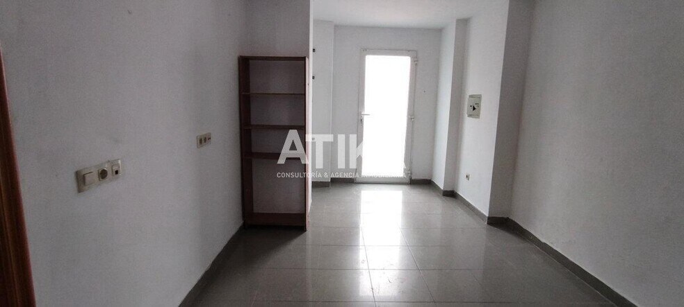 Local en Ontinyent, Valencia en alquiler - Foto del interior - Imagen 2 de 4