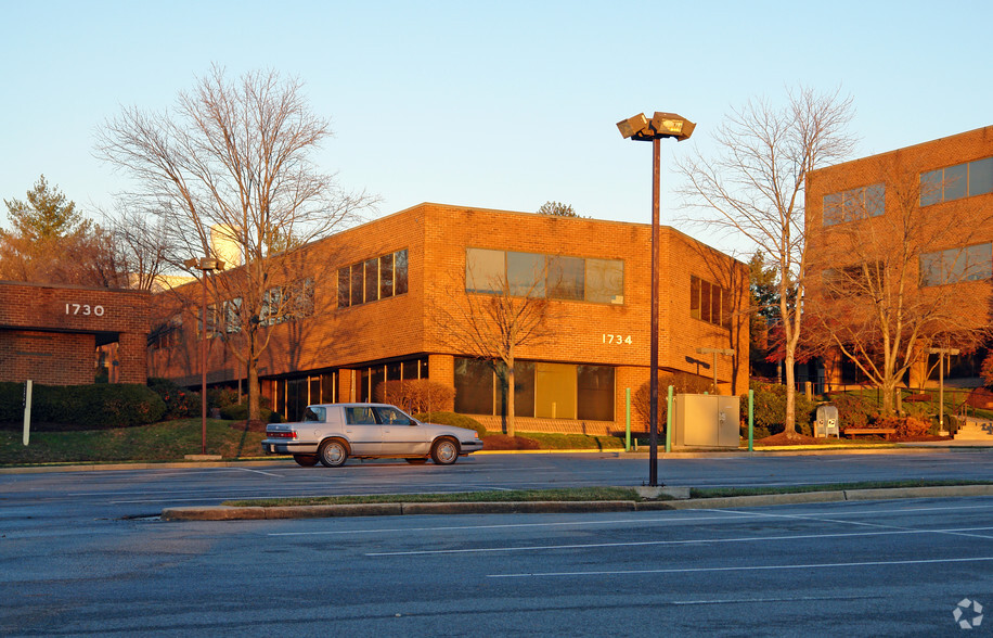 1734 Elton Rd, Silver Spring, MD en alquiler - Foto del edificio - Imagen 3 de 3