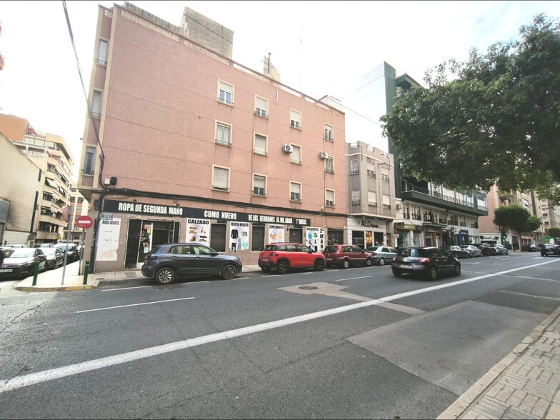 Carrer Maestro Giner, 15, Elche, Alicante en alquiler - Foto del edificio - Imagen 2 de 14