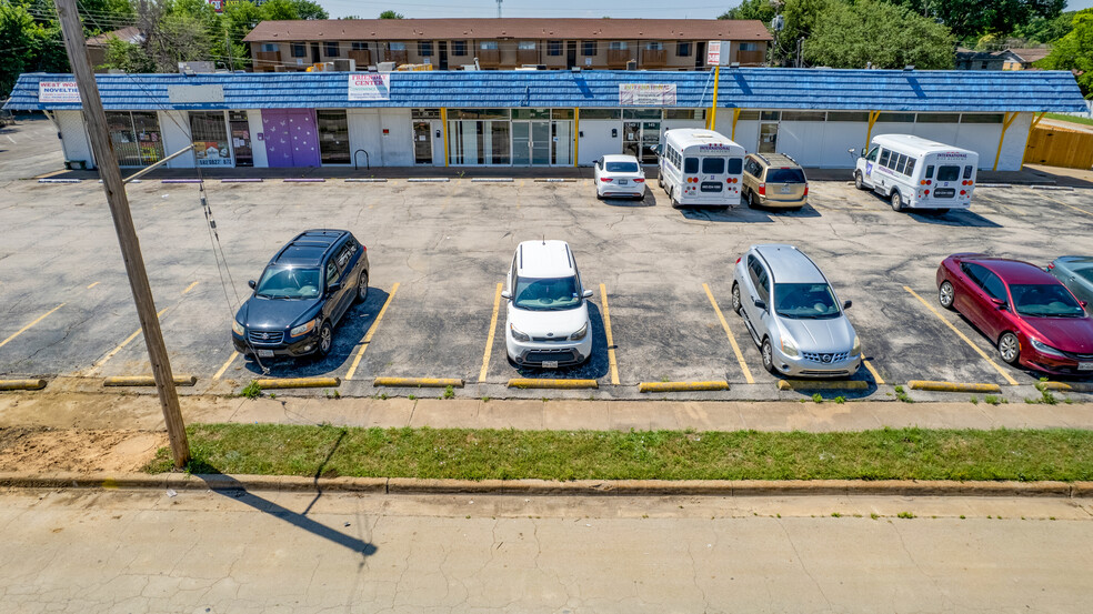 131-145 Sheffield Dr, Fort Worth, TX en alquiler - Foto del edificio - Imagen 2 de 4