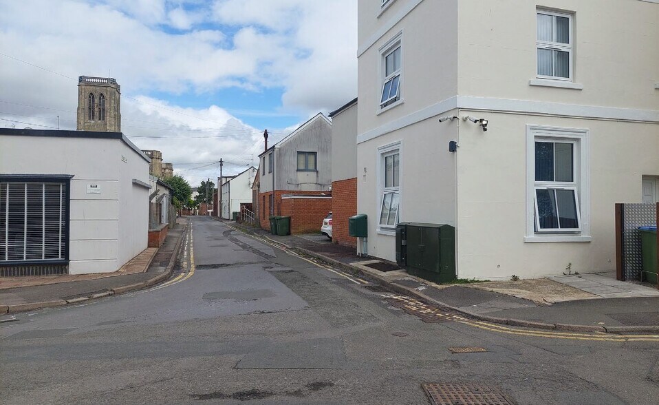 86-90 Winchcombe St, Cheltenham en venta - Foto del edificio - Imagen 3 de 9