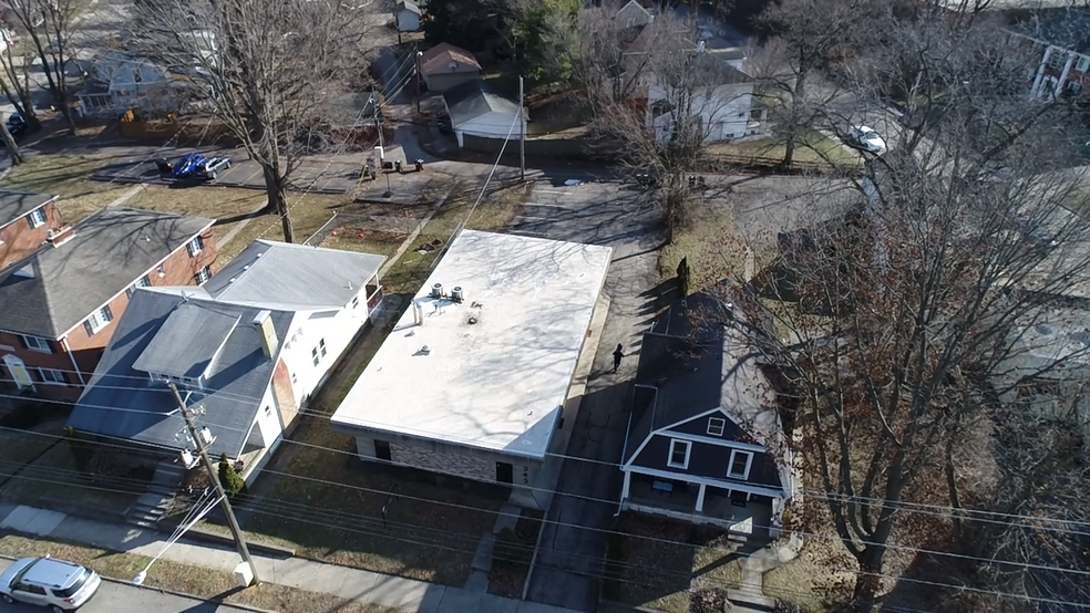 2242 W Schantz Ave, Dayton, OH en venta - Foto del edificio - Imagen 2 de 9