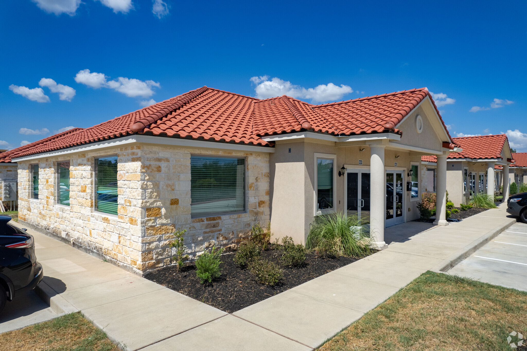 7070 Knights Ct, Missouri City, TX en venta Foto principal- Imagen 1 de 25