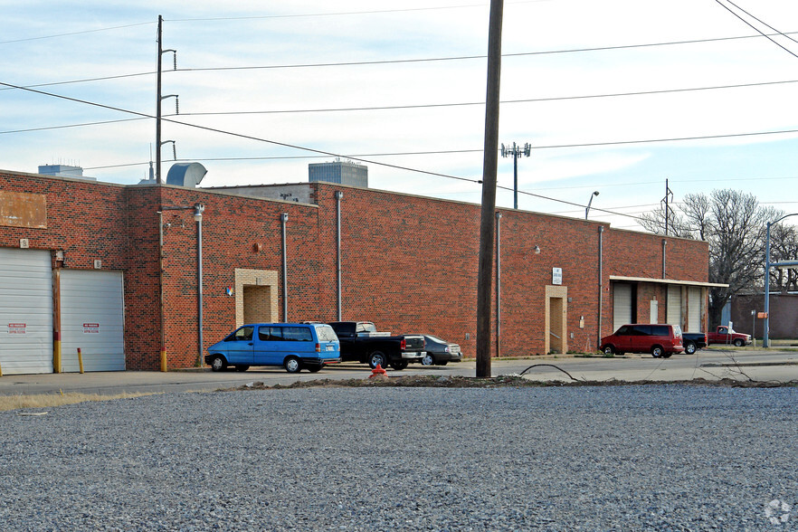 911 SW 4th St, Oklahoma City, OK en alquiler - Foto del edificio - Imagen 2 de 4