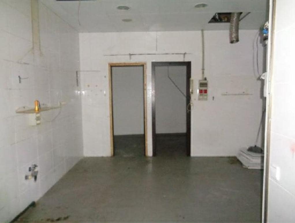 Badalona, BAR 08913 - Unidad 01 - - Foto del interior - Image 1 of 3