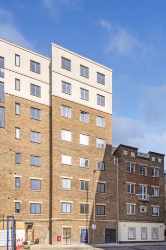 Más detalles de 56 Chatfield Rd, London - Oficina en venta