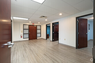 40 Gardenville Pkwy W, Buffalo, NY en alquiler Foto del interior- Imagen 2 de 8