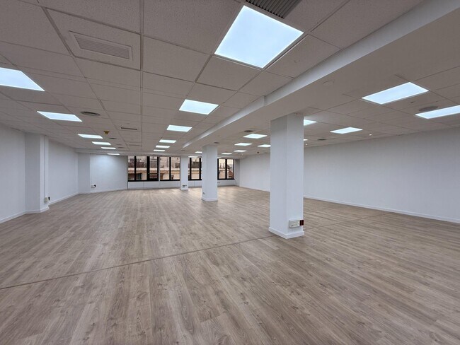 Más detalles de Oficina en alquiler