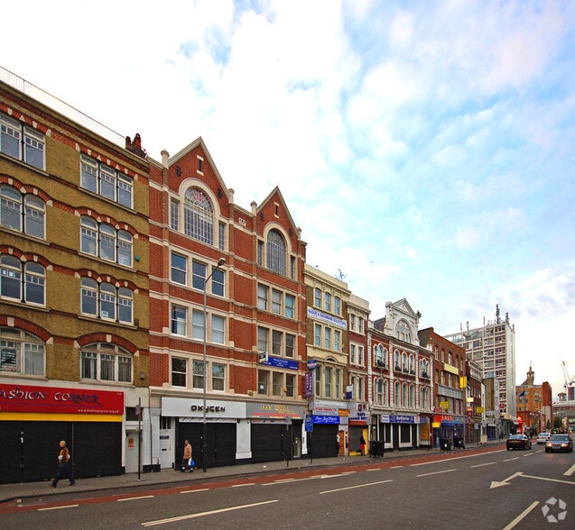 128 Whitechapel Rd, London en alquiler - Foto del edificio - Imagen 2 de 3