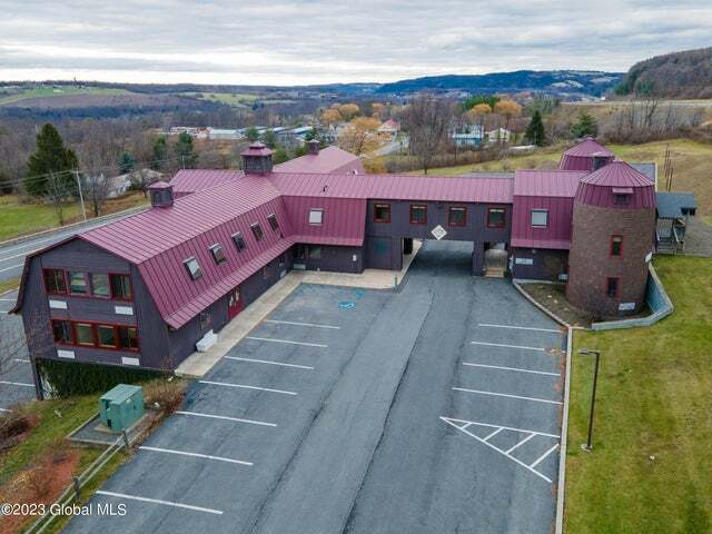 2668 State Rt 7, Cobleskill, NY en venta - Foto del edificio - Imagen 2 de 18