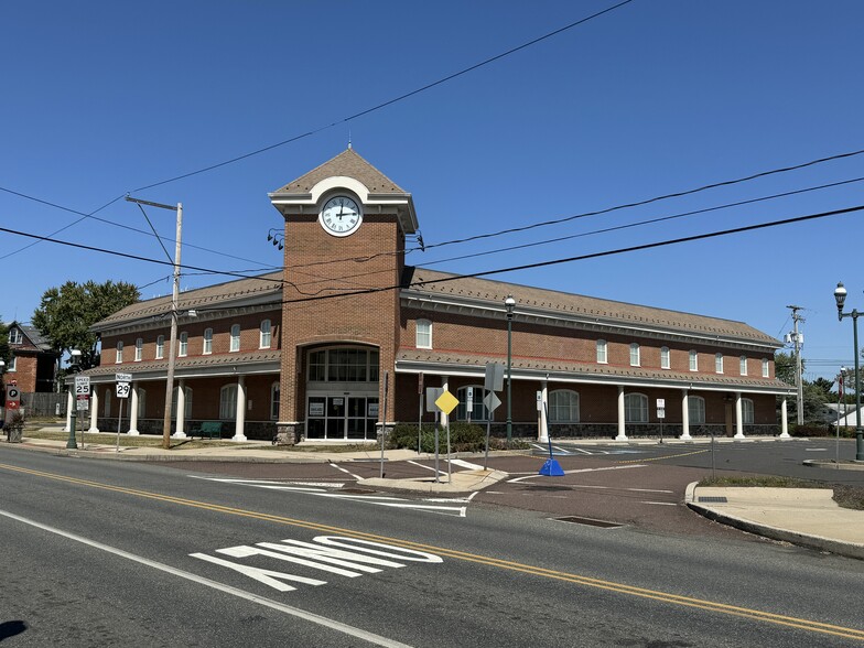 350 Main St, Pennsburg, PA en alquiler - Foto del edificio - Imagen 3 de 9