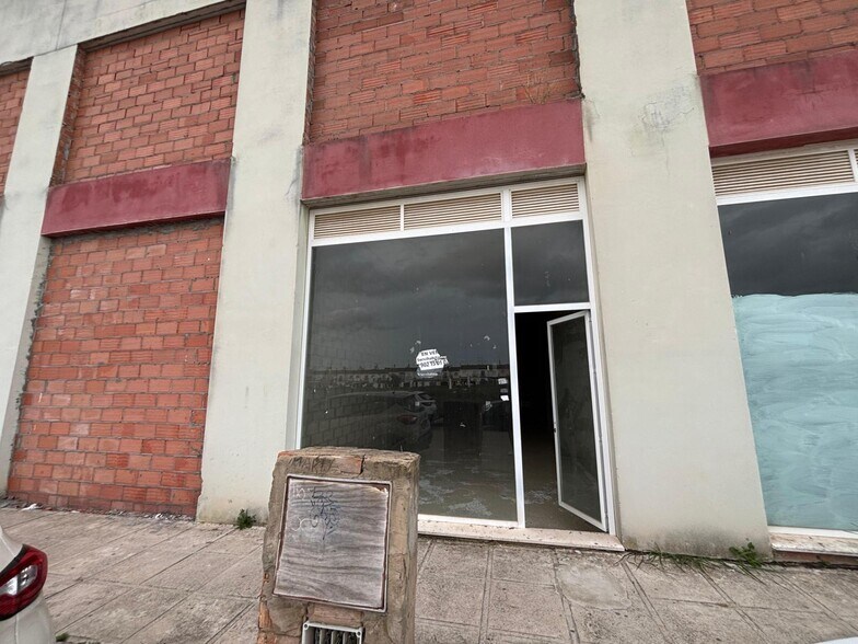 Local en Sanlúcar de Barrameda, Cádiz en venta - Foto del edificio - Imagen 3 de 10