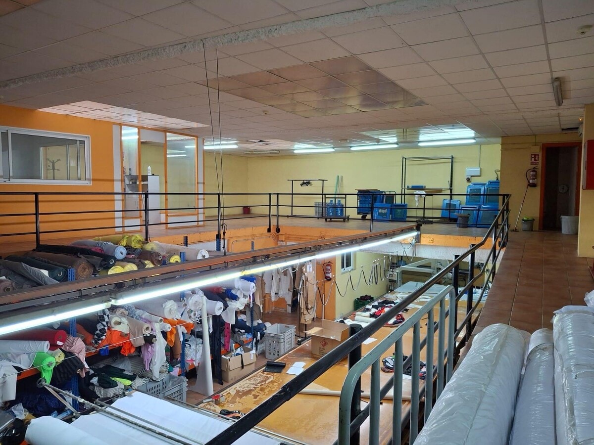 Mataró, BAR 08304 - Unidad - - - Foto del interior - Image 1 of 5