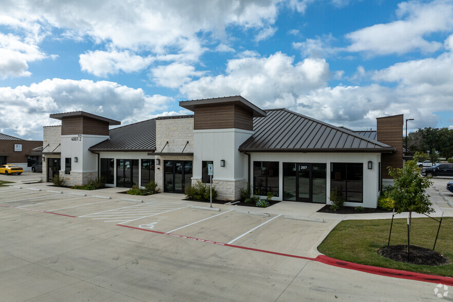 4881 Williams Dr, Georgetown, TX en venta - Foto del edificio - Imagen 2 de 27