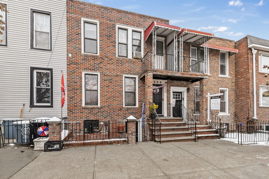 599 18th St, Brooklyn, NY en venta - Foto principal - Imagen 1 de 1