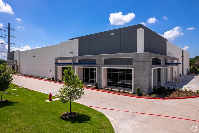 Más detalles para 2125 Bardin Rd, Grand Prairie, TX - Naves en alquiler