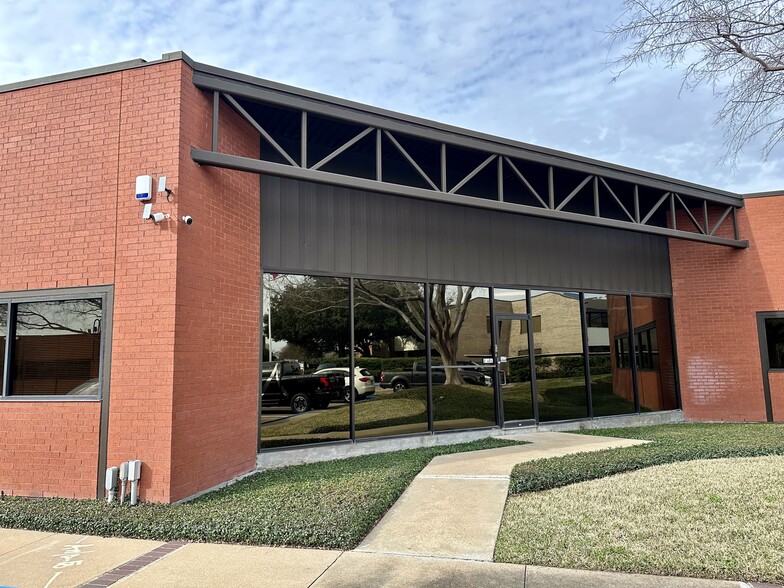 10595 Westoffice Dr, Houston, TX en venta - Foto del edificio - Imagen 1 de 43