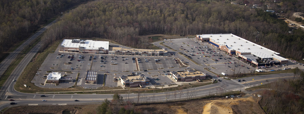 100 Rosewick Rd, La Plata, MD en alquiler - Foto del edificio - Imagen 2 de 3