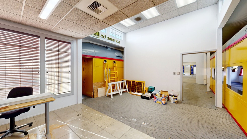 1450-1470 & 1462 W 9th St cartera de 2 inmuebles en venta en LoopNet.es - Matterport 3D Scan - Imagen 3 de 23