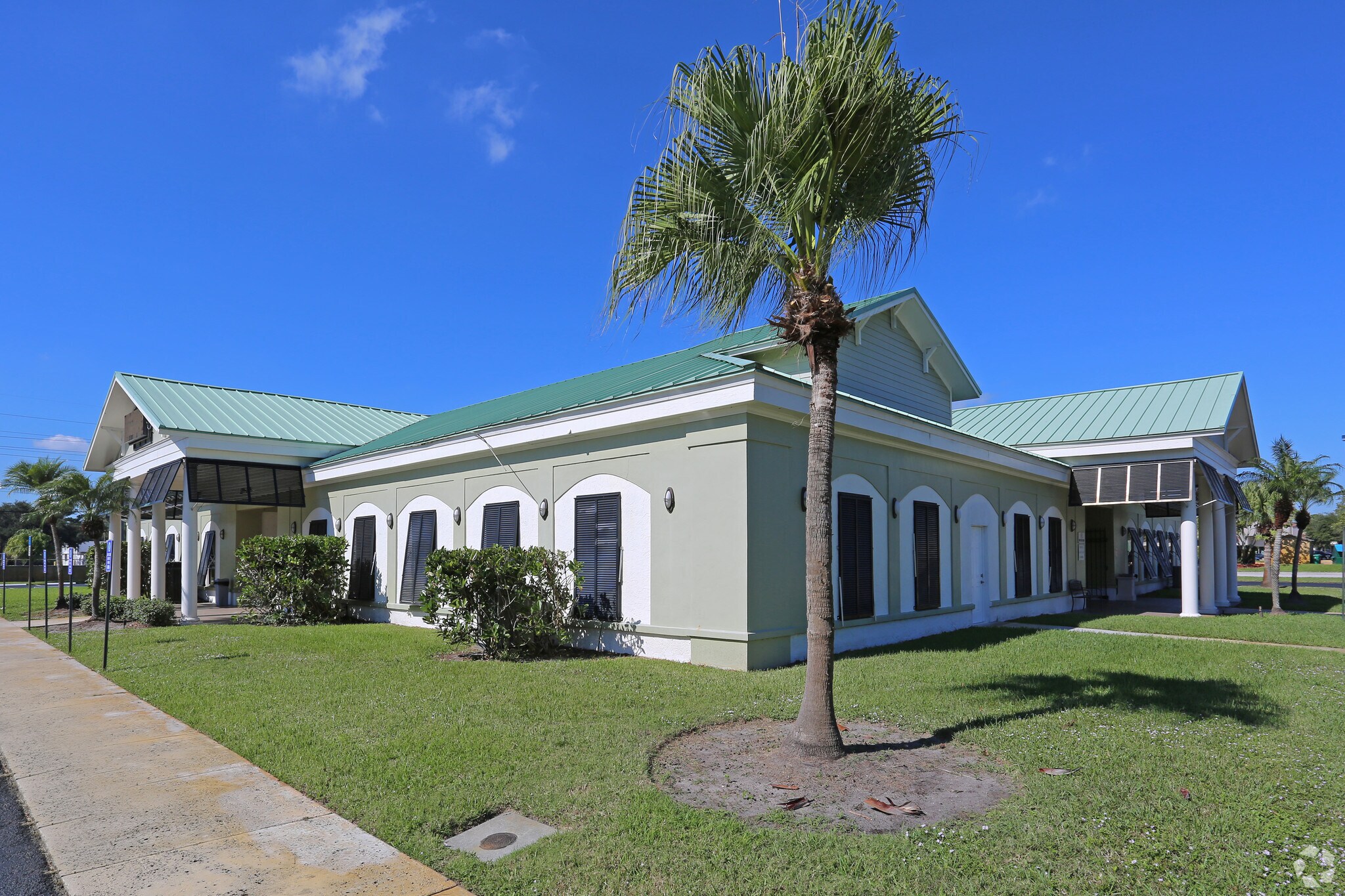 3395-3405 NW Federal Hwy, Jensen Beach, FL en venta Foto principal- Imagen 1 de 33