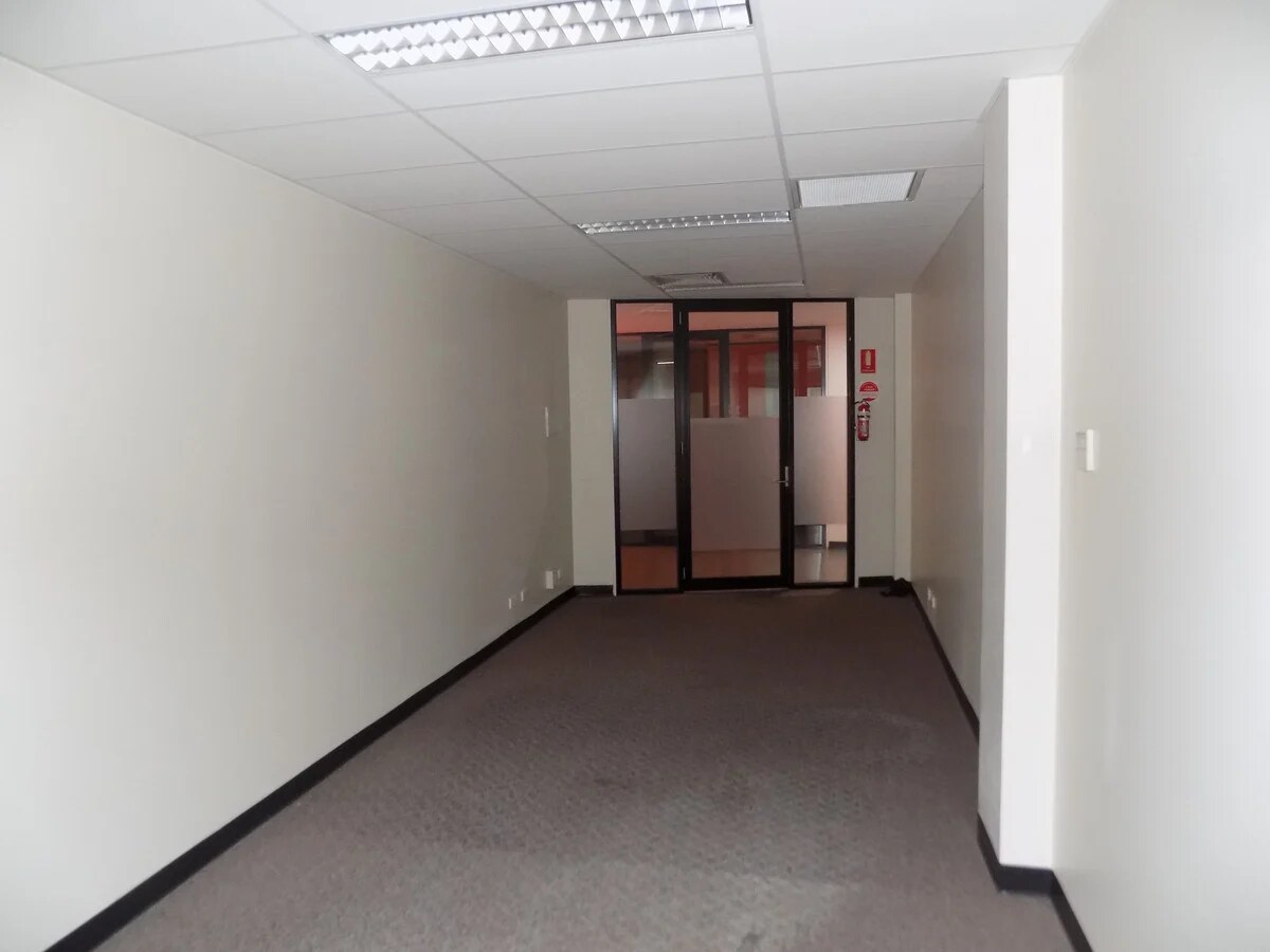 1253 Nepean Hwy, Cheltenham, VIC 3192 - Unidad 15 -  - Foto del interior - Image 2 of 3