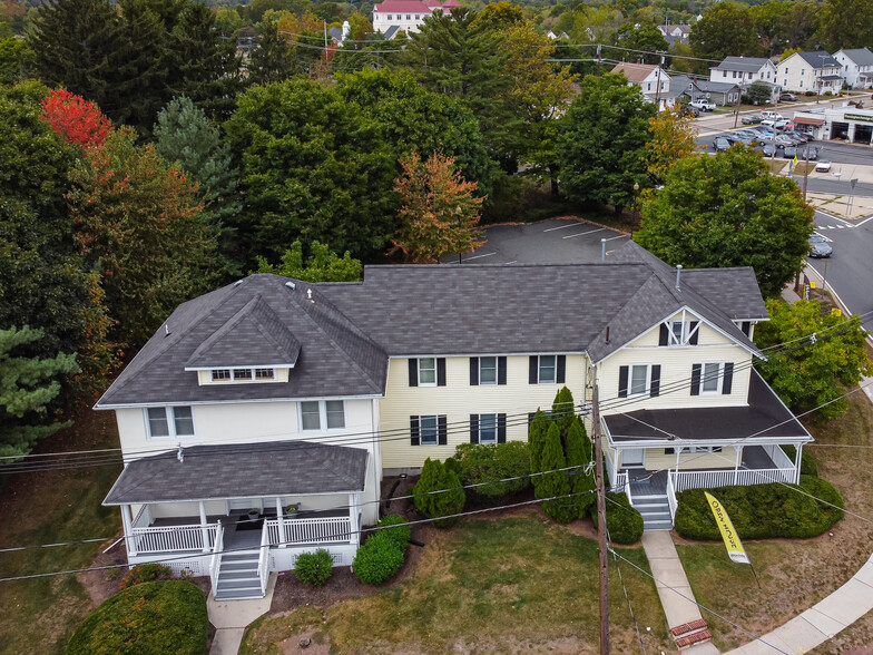 221 S Main St, Flemington, NJ en alquiler - Foto del edificio - Imagen 1 de 39