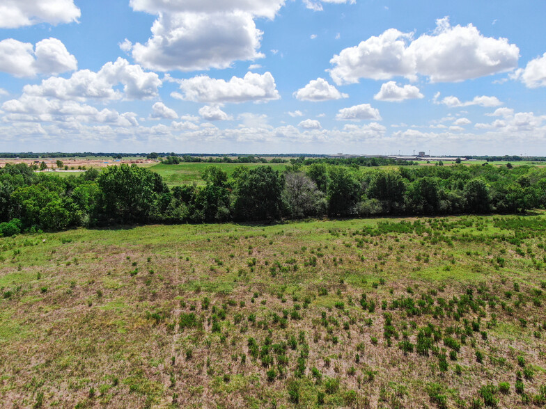 00 Fields Store, Waller, TX en venta - Foto del edificio - Imagen 3 de 10