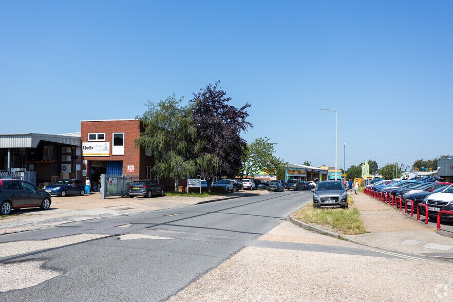 Building 1 70 South Rd, Hailsham en venta - Fotografía del barrio - Imagen 3 de 3