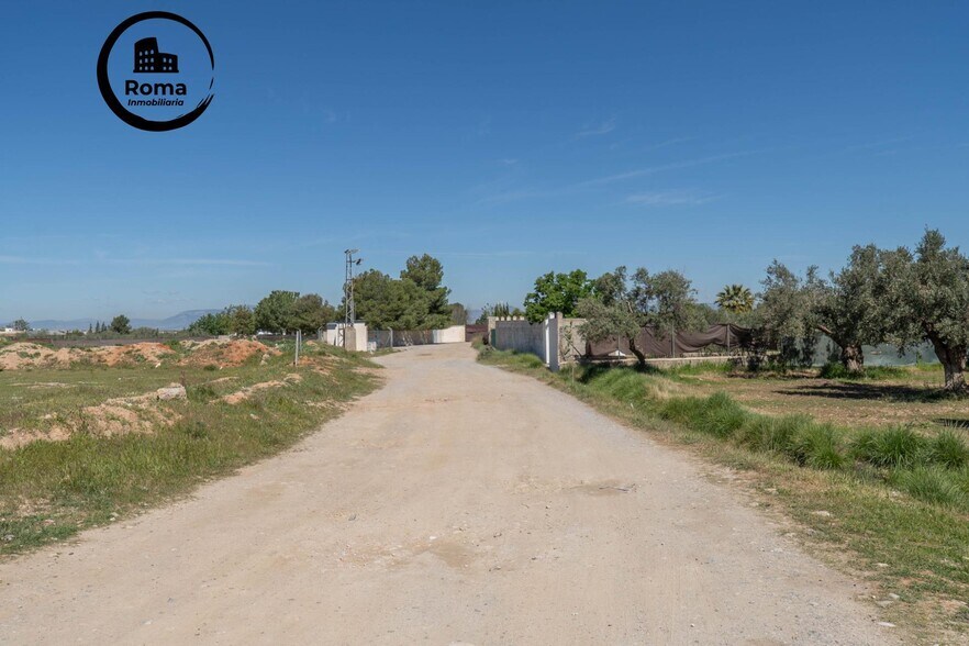Terreno en Granada en venta - Foto del edificio - Imagen 2 de 47