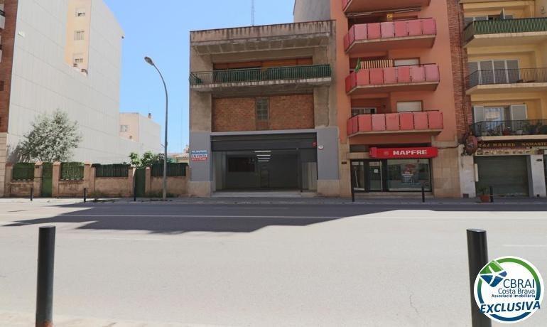 Edificio residencial en Figueres, Gerona en venta Foto principal- Imagen 1 de 3