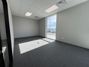 3650 W Cheyenne Ave, North Las Vegas, NV en venta Foto del edificio- Imagen 1 de 6