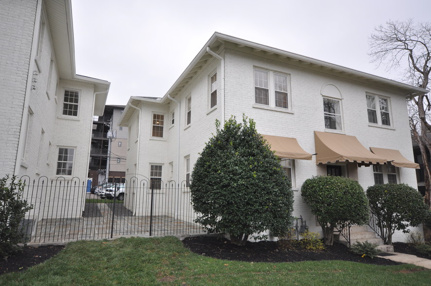 1017 17th Ave S, Nashville, TN en alquiler - Foto del edificio - Imagen 2 de 9