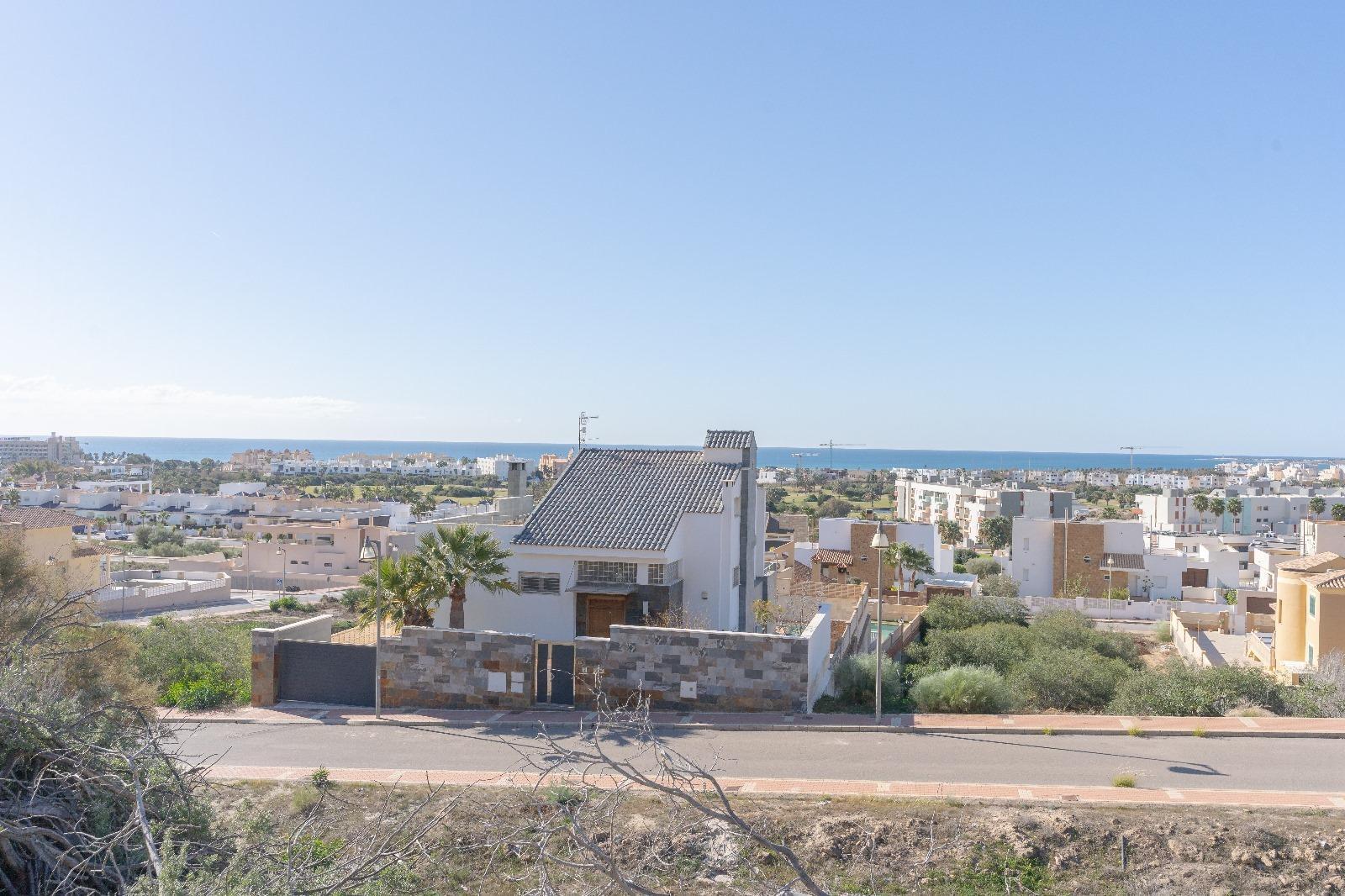 Terreno en El Ejido, Almería en venta Foto principal- Imagen 1 de 4