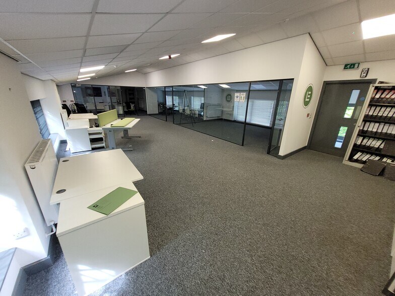 442 Stockport Rd, Warrington en alquiler - Foto del interior - Imagen 2 de 17