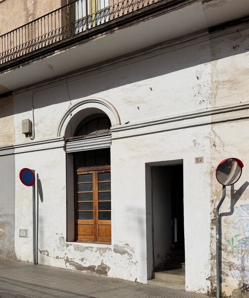 Nave en Mataró, Barcelona en venta - Foto del edificio - Imagen 2 de 4