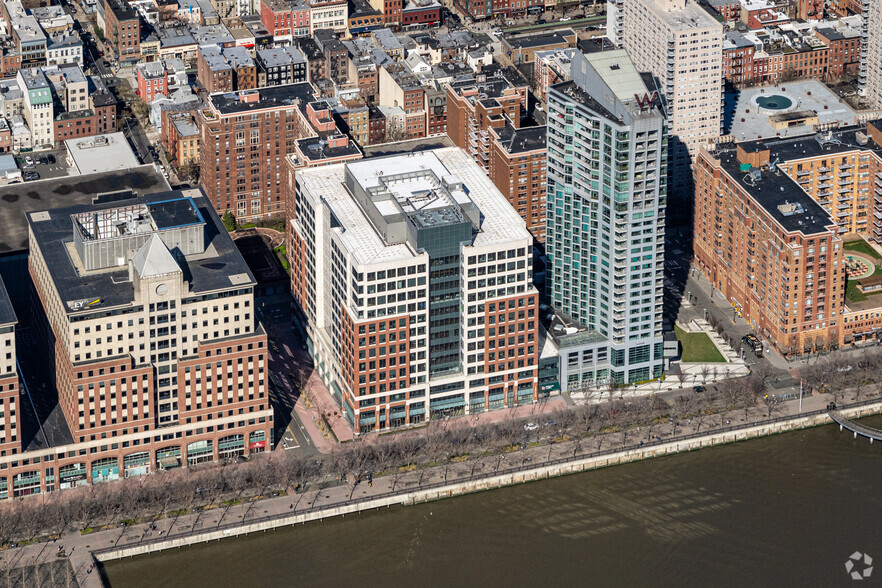 221 River St, Hoboken, NJ en alquiler - Foto del edificio - Imagen 1 de 3