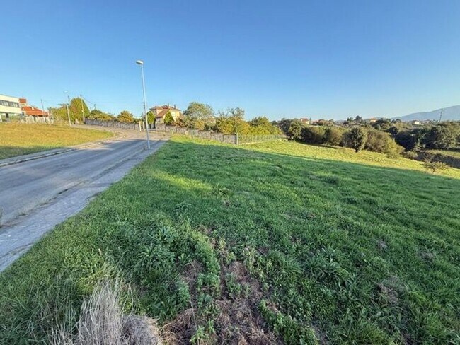 Más detalles de Lugar Heros, Avilés - Terreno en venta