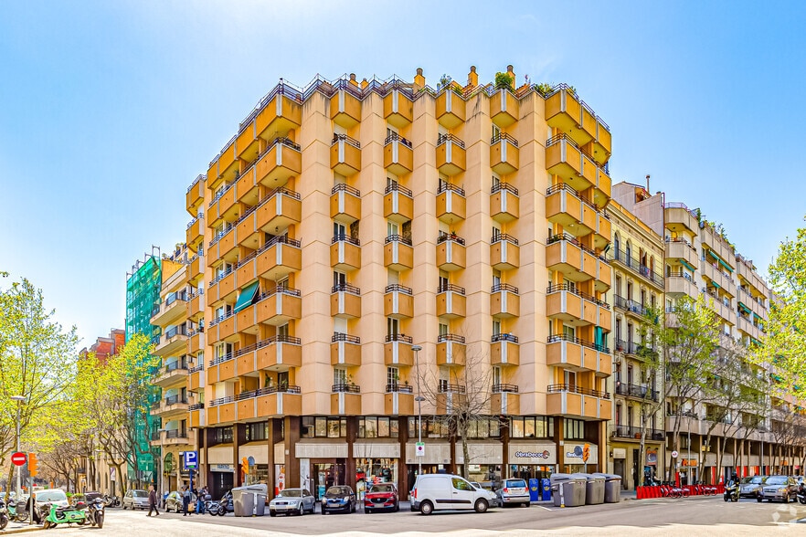 Oficina en Barcelona, Barcelona en alquiler - Foto del edificio - Imagen 2 de 2