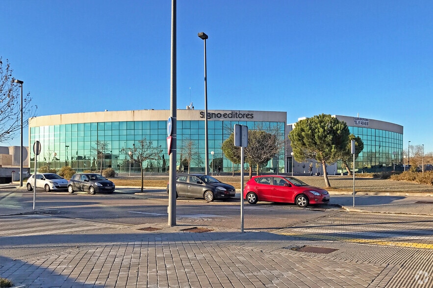 Calle Virgilio, 25, Pozuelo de Alarcón, Madrid en venta - Foto del edificio - Imagen 1 de 1