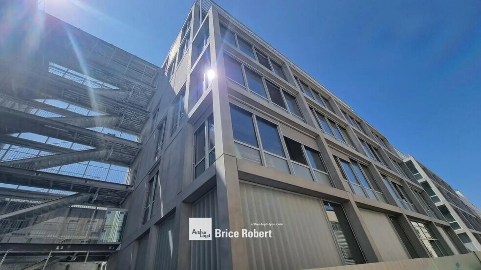 28 Rue Mansard, Villeurbanne en alquiler - Foto del edificio - Imagen 2 de 17