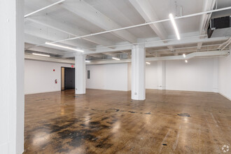 220 36th St, Brooklyn, NY en alquiler Foto del interior- Imagen 2 de 8