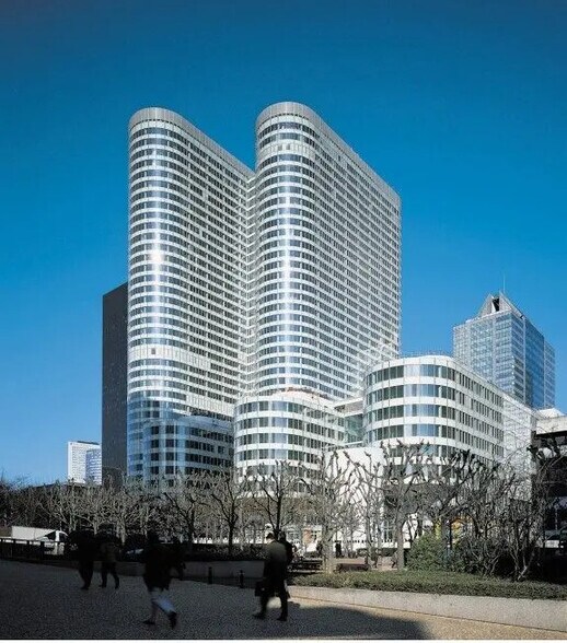 110 Esplanade Du Général De Gaulle, Courbevoie en alquiler - Foto del edificio - Imagen 2 de 25