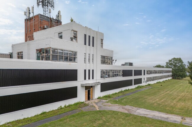 Más detalles de 203 Eggert Rd, Buffalo, NY - Nave para subasta