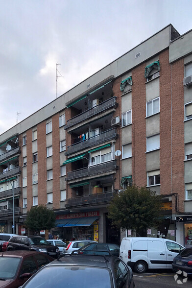 Calle Serena, 5, Leganés, Madrid en venta - Foto del edificio - Imagen 2 de 2