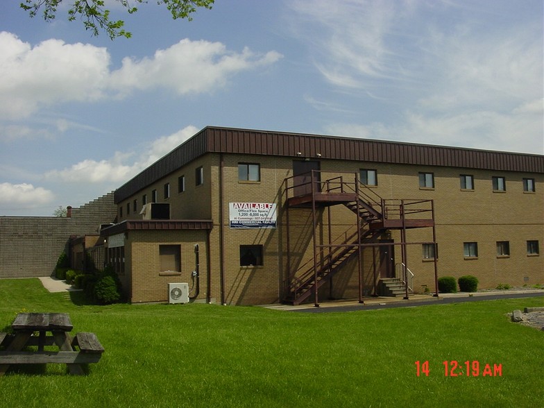 1340-1350 N Fairfield Rd, Dayton, OH en alquiler - Foto del edificio - Imagen 3 de 9