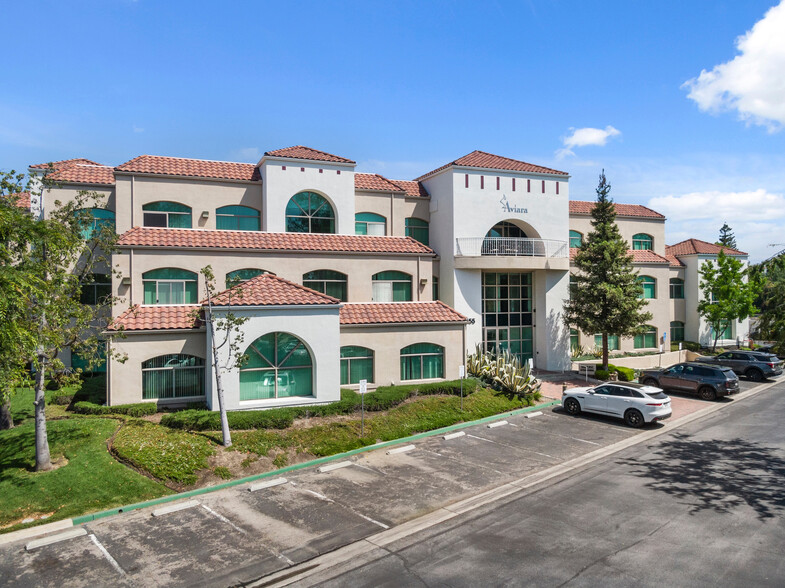 2535 Townsgate Rd, Westlake Village, CA en alquiler - Foto del edificio - Imagen 1 de 5