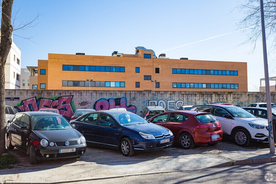 Calle Haya, 4, Madrid, Madrid en alquiler - Foto del edificio - Imagen 2 de 2