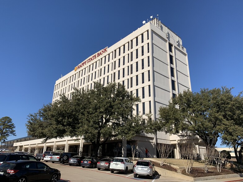 1901 Central Dr, Bedford, TX en alquiler - Foto del edificio - Imagen 2 de 12