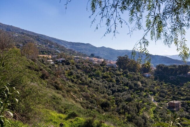Más detalles de Camino de Vagia Costales Juan Bueno, 9416, Lanjarón - Terreno en venta